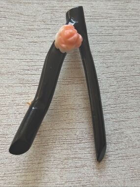 Hawaiian black coral stick brooch with Peach Rose Accent